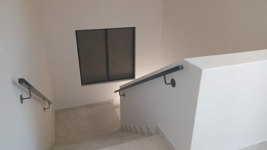 2 Bedroom Property for Sale in Table View Western Cape